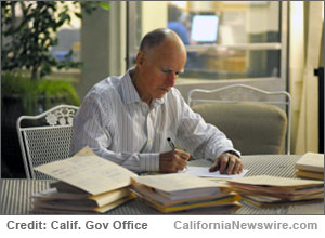 Calif Gov Brown